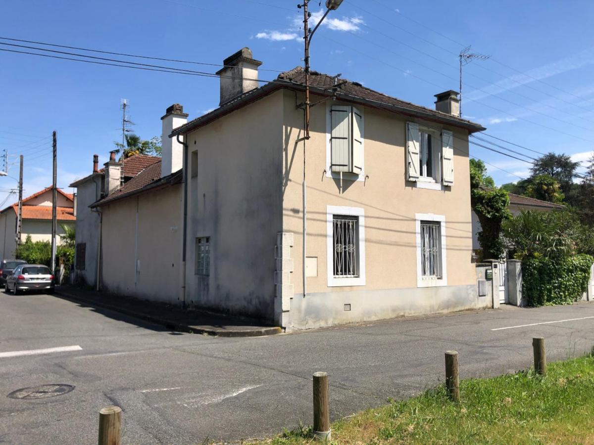 Petite Maison Avec Terrasse Jurançon Esterno foto
